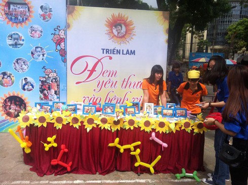Cảm động trước Ngày hội Hoa hướng dương “Vì bệnh nhân ung thư 2014” - ảnh 1