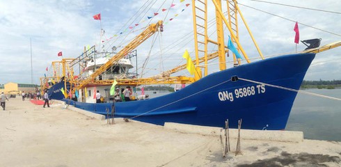 Quảng Ngãi: Hai chiếc tàu vỏ thép về cảng Sa Kỳ - ảnh 1