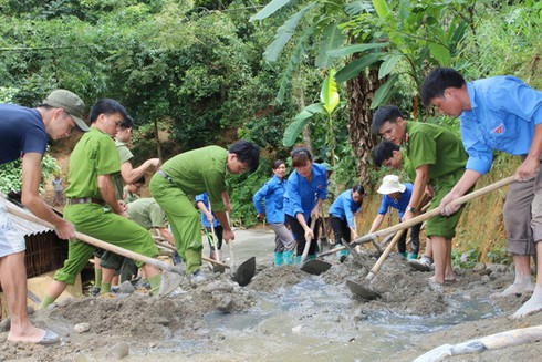 Lào Cai: Sức trẻ xung kích xây dựng nông thôn mới - ảnh 1