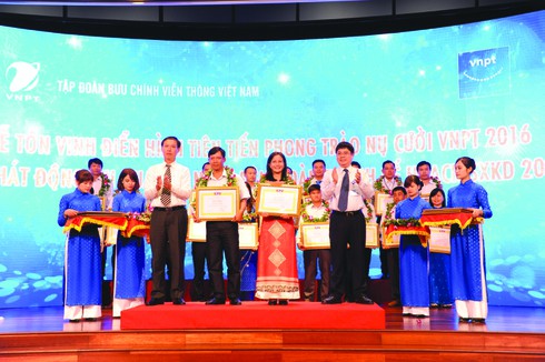 Vinh danh điển hình tiên tiến trong phong trào