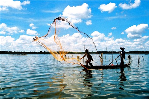 Sẽ thu phí sử dụng dữ liệu tài nguyên biển, đảo - ảnh 1
