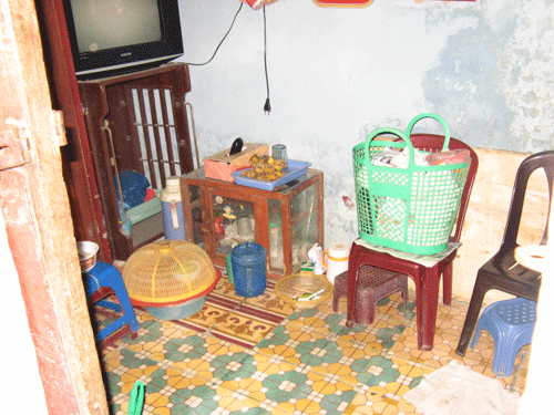 Dự án “treo”, dân sống khổ trong nhà “chuồng cọp” giữa Thủ đô - ảnh 2