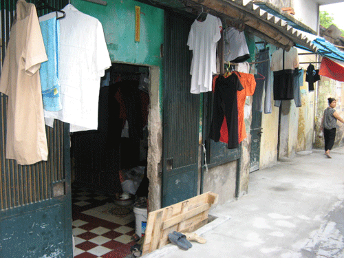 Dự án “treo”, dân sống khổ trong nhà “chuồng cọp” giữa Thủ đô - ảnh 4