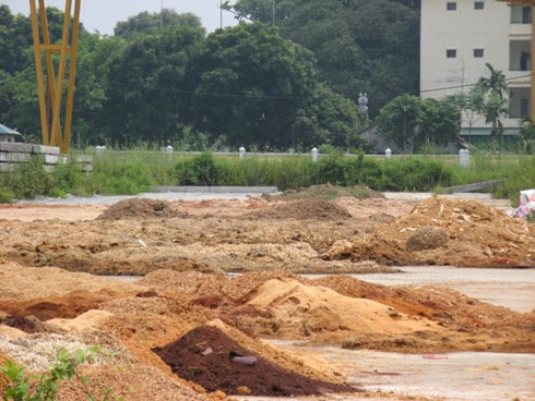 Cận cảnh điêu tàn của “siêu” dự án Geleximco Lê Trọng Tấn - ảnh 5