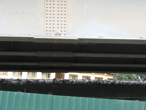 Đường vành đai 3: Vừa thông xe lại đập một số hạng mục để sửa chữa - ảnh 7