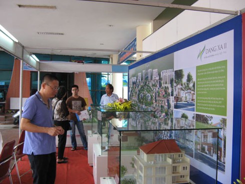 Khuyến mãi mạnh, hội chợ BĐS vẫn vắng như “chùa bà Đanh” - ảnh 5