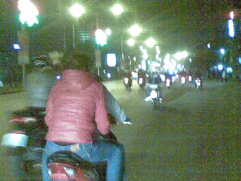 “Đầu trần” đi đón giao thừa, chúc Tết - ảnh 3