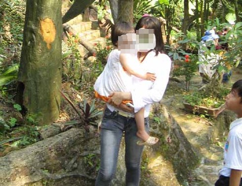 Bố mẹ đánh nhau, con trở nên cộc cằn - ảnh 1