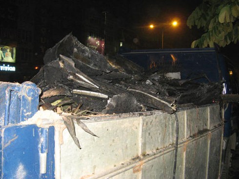 Toàn cảnh vụ cháy quán karaoke gần Đàn Xã Tắc - ảnh 10