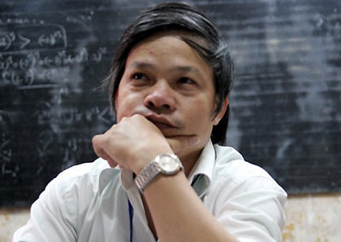 Thầy Đỗ Việt Khoa: Kết quả thi TN làm đẹp báo cáo địa phương - ảnh 1