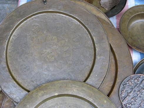 Ai có đồ cổ mang ra chợ “độc nhất” Hà Thành bán - ảnh 17