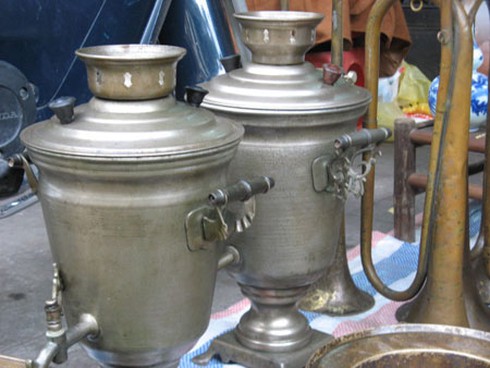 Ai có đồ cổ mang ra chợ “độc nhất” Hà Thành bán - ảnh 8