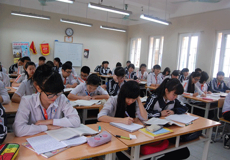 Thừa SV sư phạm: 100 triệu đồng để được làm giáo viên, từ bỏ ước mơ - ảnh 1