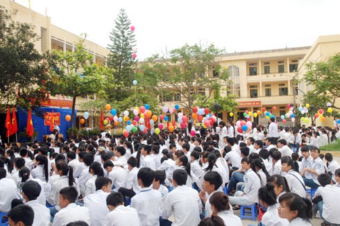 Nét đẹp nữ sinh trước giờ chia tay tuổi học trò - ảnh 1