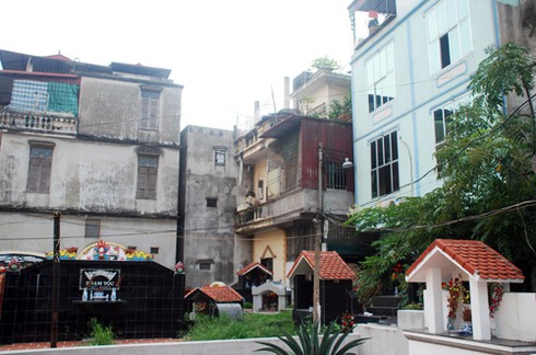 Hà Nội: Nơi người sống ở với người chết - ảnh 3