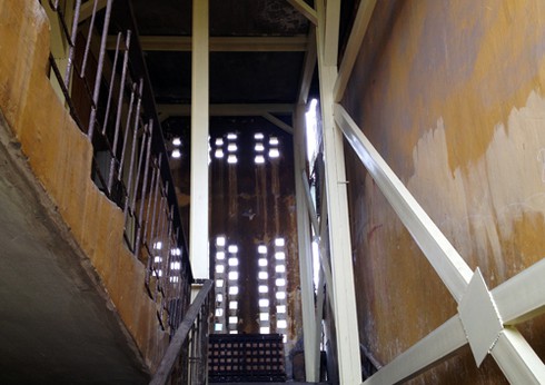 Tập thể sắp sập: Nơi người dân chung sống với thảm họa? - ảnh 1