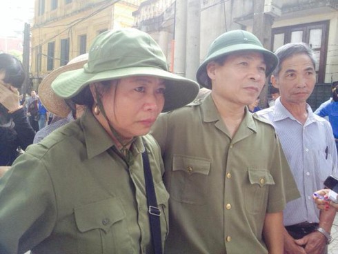 Ngày cuối viếng Đại tướng ở nhà riêng: Người người đổ về không ngớt - ảnh 13