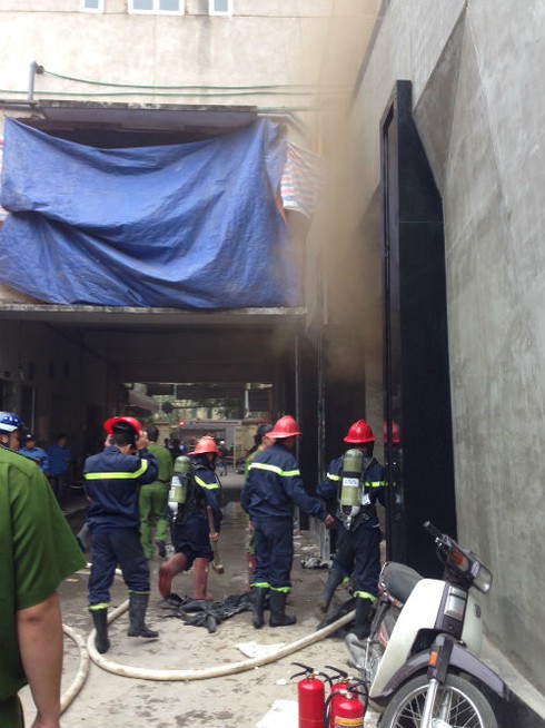 Tin mới nhất vụ hỏa hoạn quán bar Zone 9: 12 người thương vong - ảnh 1