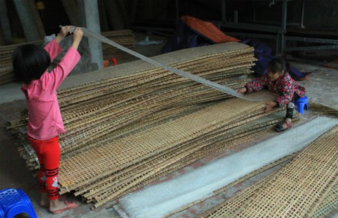 Làng Bánh đa Ngự Câu nhộn nhịp vào ca Tết - ảnh 8