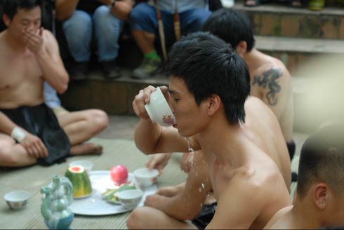 Lễ hội vật cầu bùn độc đáo nhất Việt Nam - ảnh 3