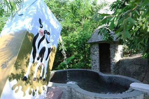 Đến núi Thần Tài tắm khoáng thảo dược - ảnh 4