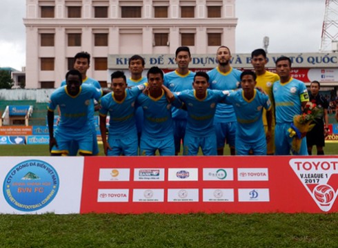 Khép lại lượt đi V-League 2017: Đội bóng phố biển vào top 3 - ảnh 1