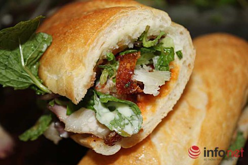 Lạ miệng với bánh mỳ heo quay Đà Nẵng tại Hà Nội - ảnh 7