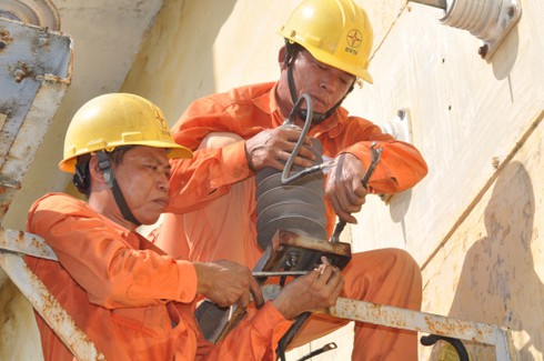 Điện lực Hà Nội mong muốn người dân sử dụng điện tiết kiệm - ảnh 1