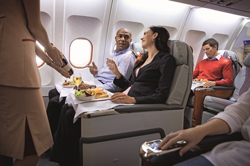 Tiết kiệm đến 50% khi đặt vé máy bay Emirates cho 2 người - ảnh 3