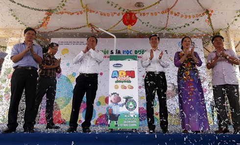 Bắc Ninh: Phát động chương trình Sữa học đường 2015 - ảnh 2