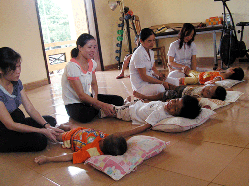 Ý nghĩa của Đề án 32 với cộng đồng - Khi nỗi đau được chia sẻ - ảnh 2