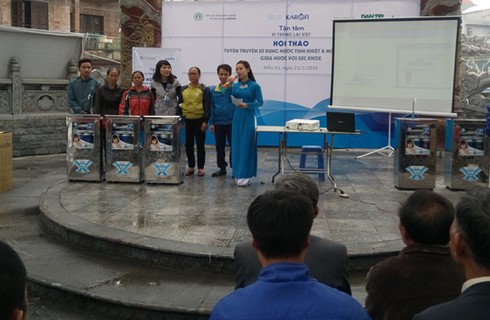 Trao tặng máy lọc nước cho