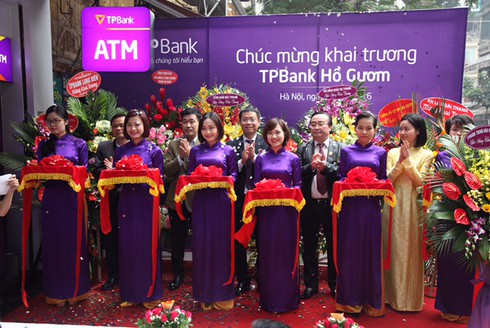 Khai trương điểm giao dịch mới TPBank Hồ Gươm - ảnh 1