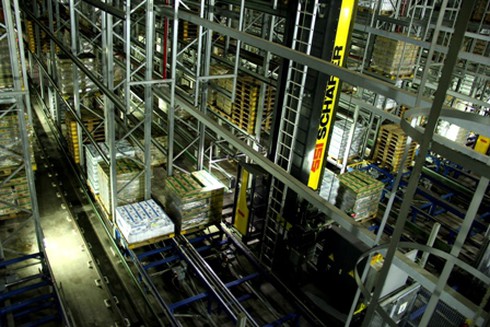 73 đoàn tham tán thương mại, công sứ các nước thăm siêu nhà máy sữa Vinamilk - ảnh 3