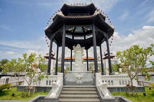 Đại sứ nhỏ nhất Làng trẻ SOS thế giới hát quốc ca Việt Nam - ảnh 3