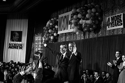 Khoảnh khắc mừng chiến thắng của các tổng thống Mỹ - ảnh 7