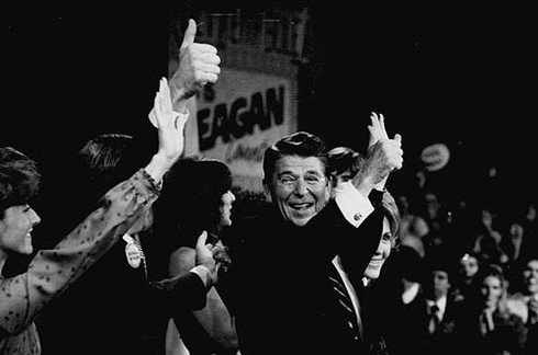 Khoảnh khắc mừng chiến thắng của các tổng thống Mỹ - ảnh 9