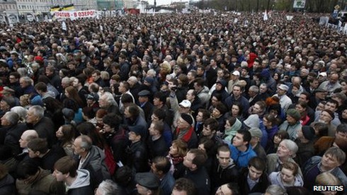 Tổng thống Nga Putin lại bị biểu tình phản đối - ảnh 1