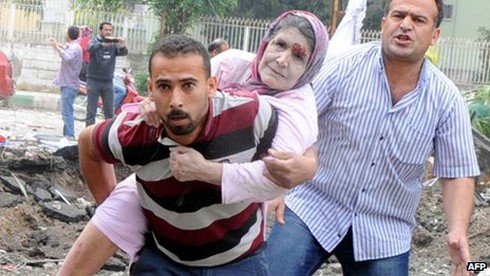 Đánh bom liên hoàn gần biên giới Syria, hàng chục người chết - ảnh 2
