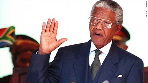 Cuộc đời vĩ đại của Nelson Mandela qua ảnh - ảnh 14
