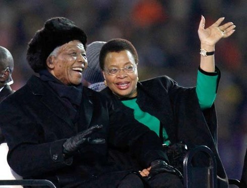 Cuộc đời vĩ đại của Nelson Mandela qua ảnh - ảnh 16