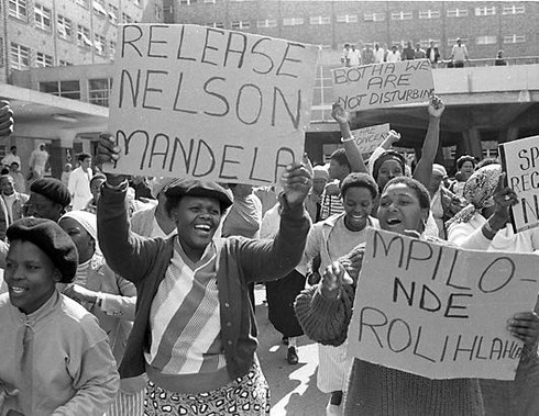 Cuộc đời vĩ đại của Nelson Mandela qua ảnh - ảnh 9