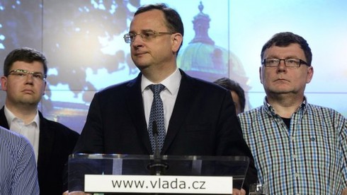 Thủ tướng Séc từ chức vì bê bối tham nhũng - ảnh 1