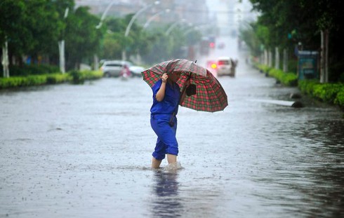 Trung Quốc: 500.000 người phải sơ tán vì bão lớn - ảnh 4