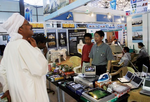 Châu Phi ‘bừng tỉnh’, đòi Trung Quốc trả lại việc làm - ảnh 2