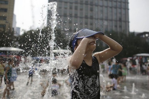 Châu Á ‘gồng mình’ chịu nắng nóng kỉ lục - ảnh 3