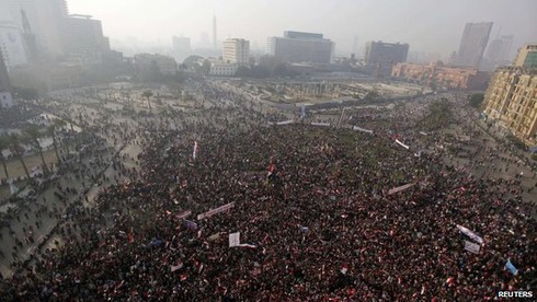 Ai Cập đẫm máu trong ngày kỉ niệm lật đổ Mubarak - ảnh 1