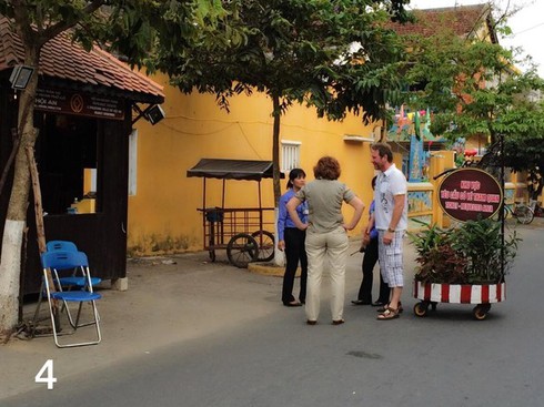 Khách nước ngoài: