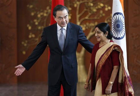Ngoại trưởng Trung Quốc tới thăm các nhà lãnh đạo mới của Ấn Độ - ảnh 1