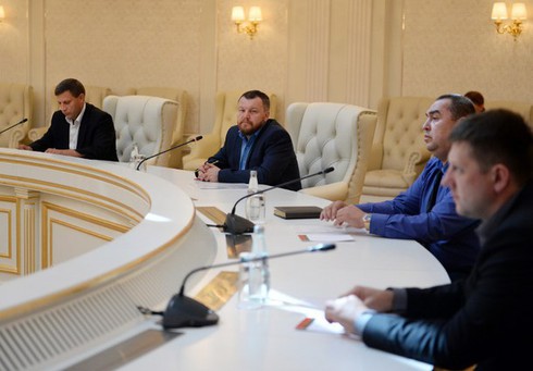 Hé lộ chi tiết 12 điểm trong thỏa thuận ngừng bắn ở Ukraine - ảnh 1